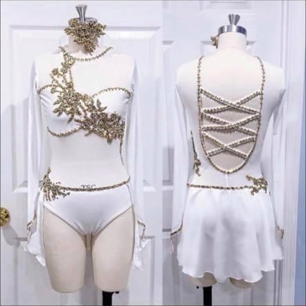 Adult Small custom lyrical costume 250$ worn 3 times